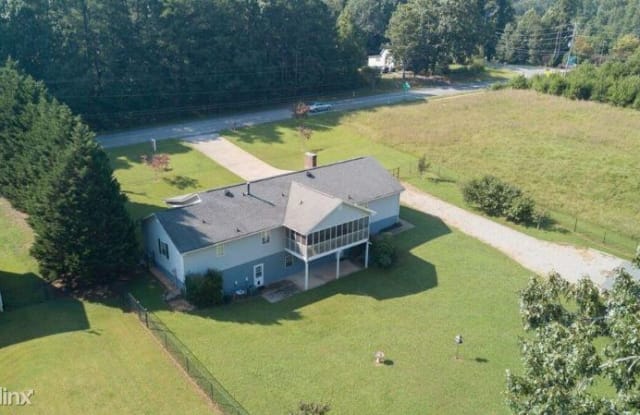 3022 WILDWOOD ROAD Gallery 3