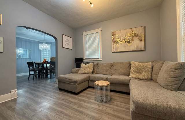 Stunning 3 Bedroom 1 Bathroom Single Family Home in St. Paul! Apply TODAY! photos photos