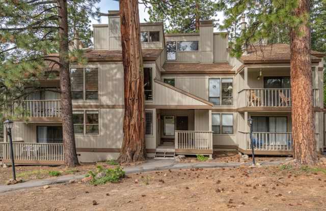 SKI LEASE: Townhome w/Fireplace, 2 Decks  Easy Access to Northstar photos photos