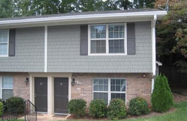 30 Villa Court SE - 30 Villa Ct SE, Smyrna, GA 30080