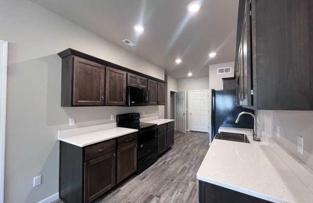 2-bedroom Townhome near Legacy High School! Gallery 3