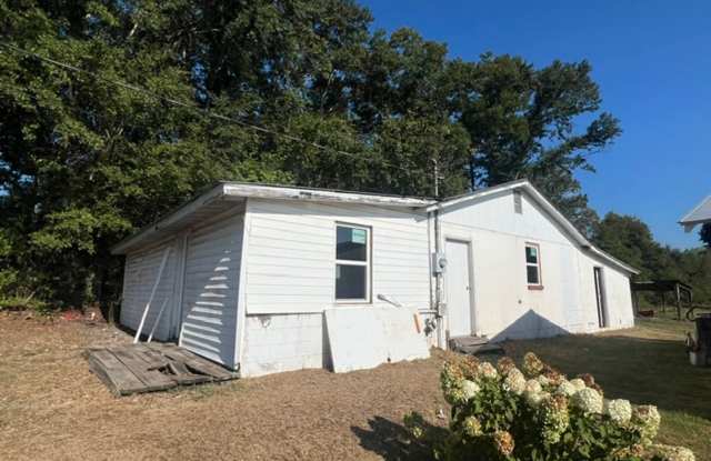 3 Bedroom, 1 Bath Home Gallery 1