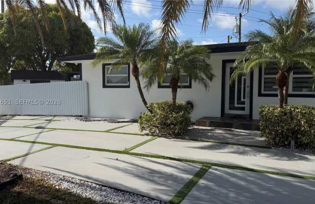 11500 SW 185th Ter Gallery 4