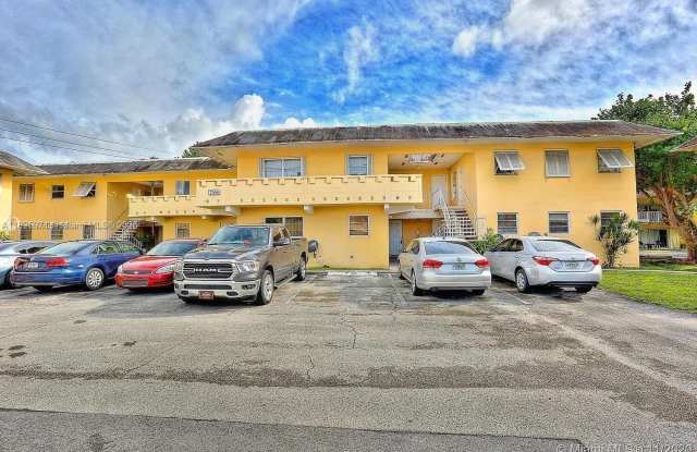 7368 SW 82nd St photos photos