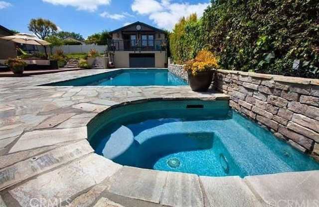 4640 Marloma photos photos