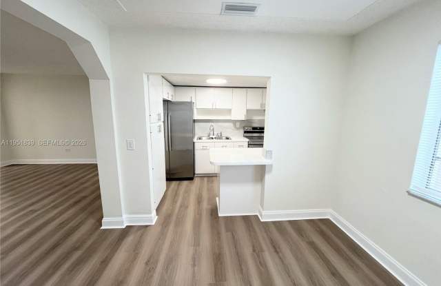 820 86th Street 1, Miami Beach, FL 33141 Gallery 4