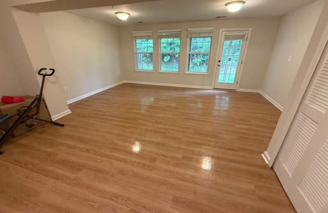 7234 MAIDSTONE Place Gallery 3