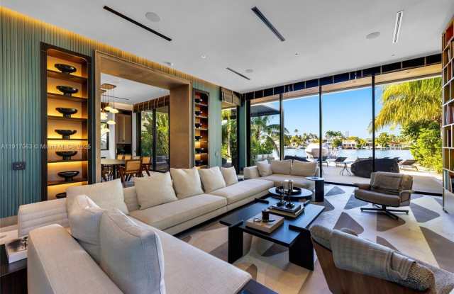 200 W Rivo Alto Dr photos photos