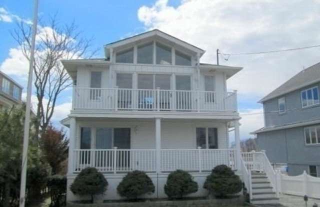 319 Asharoken Avenue Gallery 2
