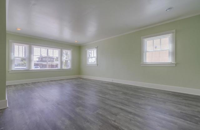 2944 Kalmia Street Gallery 4