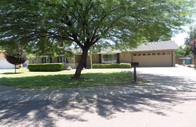 505 W El Caminito Dr - 505 West El Caminito Drive, Phoenix, AZ 85021