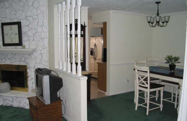 1800 Spruce Creek Boulevard Gallery 3