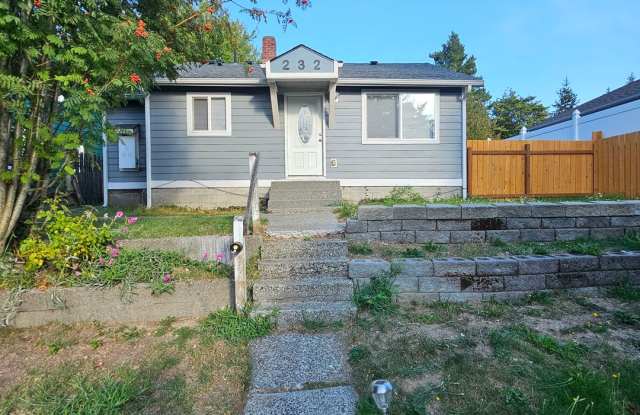 2-Bedroom Charmer with Bonus Studio  Garage - Pets welcome! - 232 Bremerton Boulevard, Navy Yard City, WA 98312