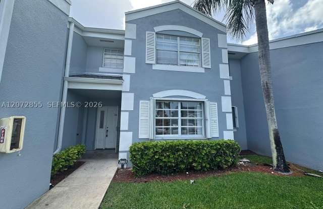 2003 SE 27th Dr Gallery 1