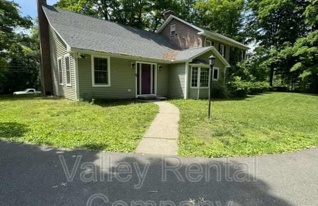 4 Lawrence Plain Road - 1 Gallery 2