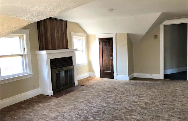 370 Spruce Avenue, #4  - Upper - 370 Spruce Ave, Niagara Falls, NY 14301