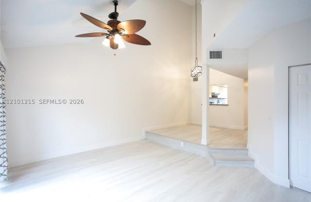 4211 S Pine Island Rd Gallery 4