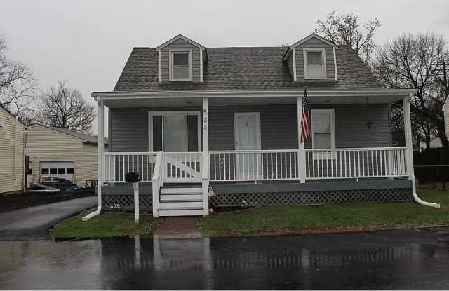 523 Cedar Hill Road Gallery 1