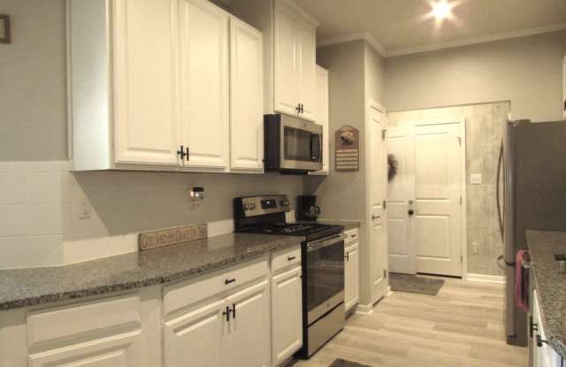 29997 PLANTATION Drive Gallery 3