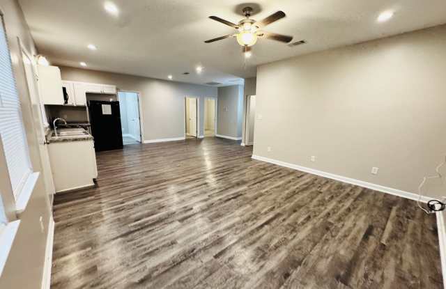 1219 N 44th Street (4 Bed/2 Bath) Gallery 4