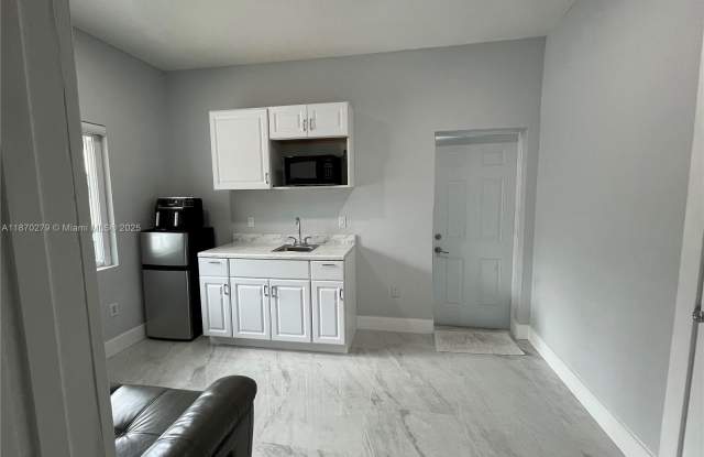6803 SW 158th Ave  REAR photos photos