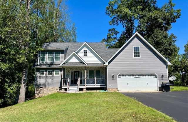 22120 Lake Jordan Landing Gallery 1