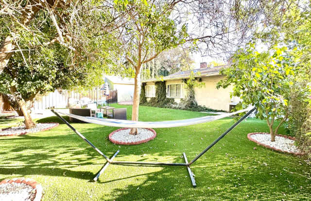 22105 Ybarra Rd photos photos
