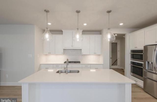 1530 CRICKET WAY Gallery 4