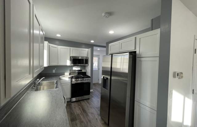602 E Bird St photos photos