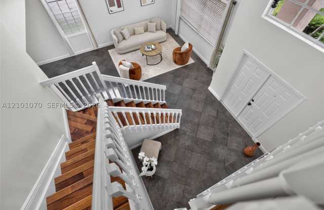 1012 Cedar Falls Dr Gallery 4