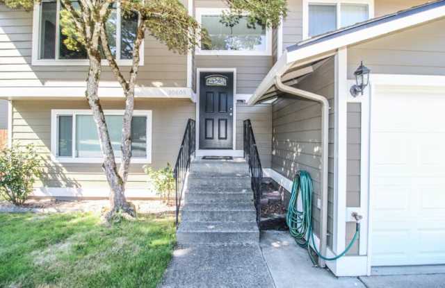10605 166th Pl NE Gallery 3