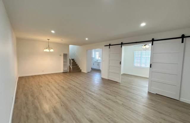 7314 Variel Ave photos photos
