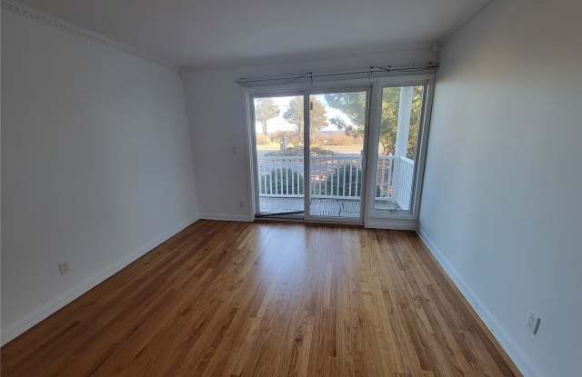 319 Asharoken Avenue Gallery 4