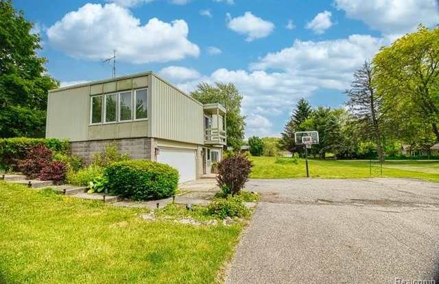 5215 Scenicvue Drive Gallery 3