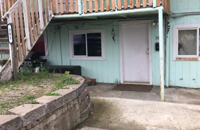 4 Bedroom Apt in Winston photos photos