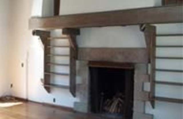 1559 Catalina Gallery 2
