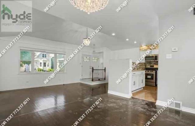 524 East 89th Place Gallery 3