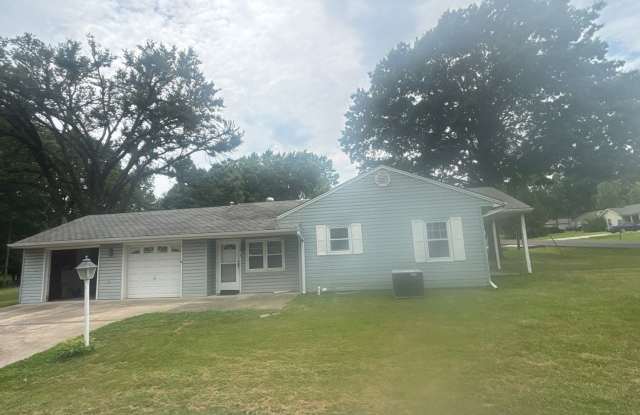 Coming Soon – Newly Rehabbed in Gladstone photos photos