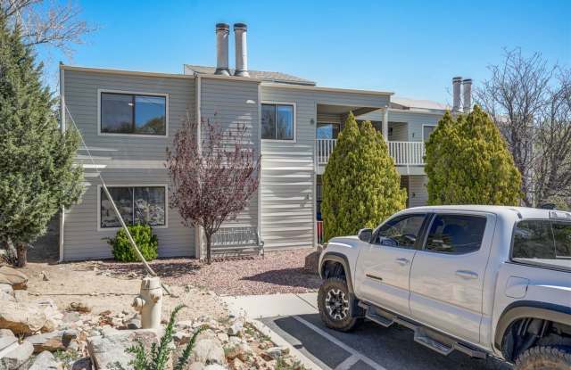 Price Reduced! Granite Creek Condo - 2 bed, 2 bath close to downtown Prescott photos photos