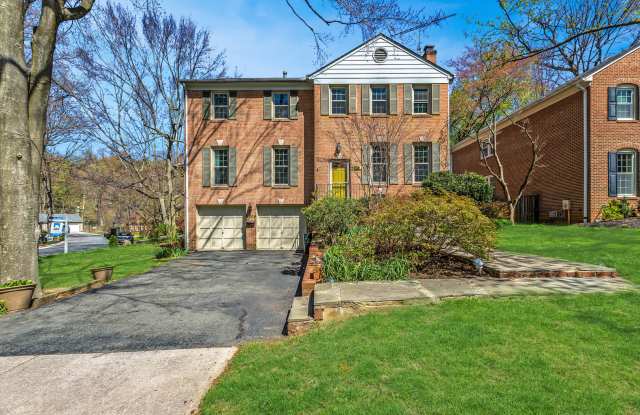 4 Bed 4.5 Bath - Bethesda  Single Family Colonial - 2 Car Garage photos photos