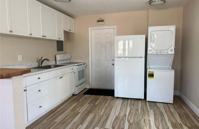 508 W Beech Rd photos photos