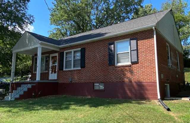 Charming 3 Bedroom Rancher in Staunton Coming Soon Mid Aug 2025 photos photos