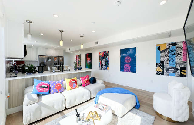 1338 West 35th Place - Co-Living photos photos