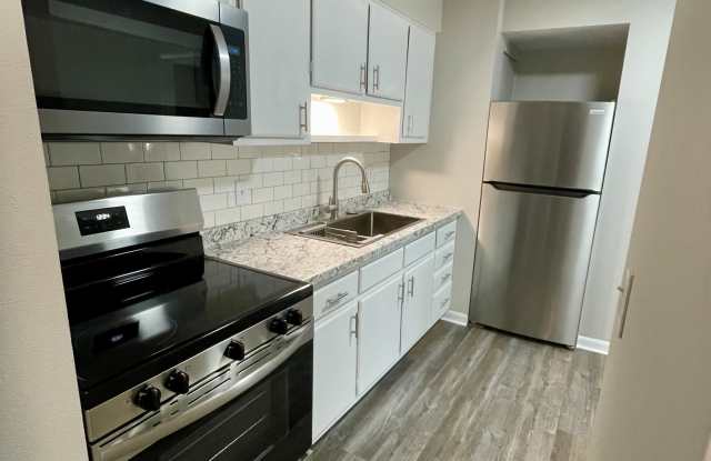 27796 Oregon Rd, Apt 13 Gallery 2