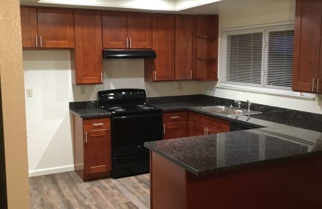 868 Buckingham Dr. - 868 Buckingham Drive, Manteca, CA 95336