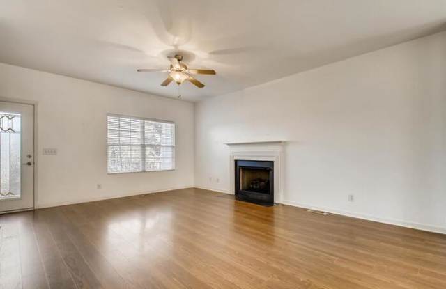 4006 New London Court Gallery 3