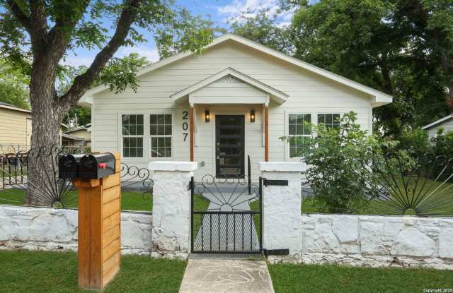 Property For Rent at 207 Alvarez, San Antonio, TX 78204 photos photos