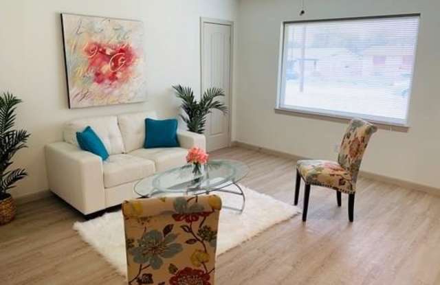 11920 Oberlin Drive Gallery 3