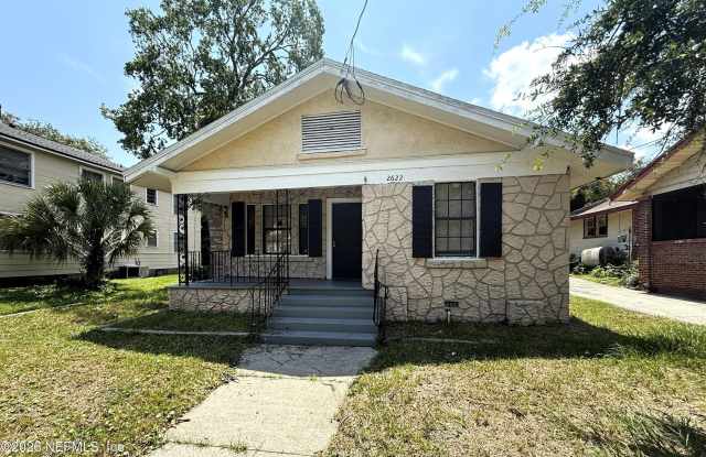 2622 COLLEGE Street Gallery 1