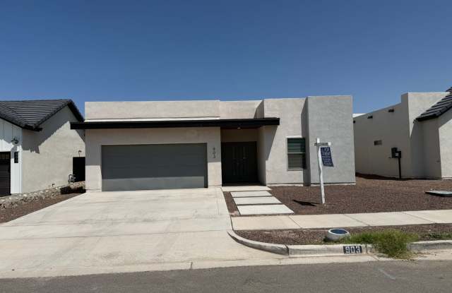 Beautiful East side House 4 bed-2.5 baths, part of The Overlook Casa Club that includes Swimming Pool, Gym, Tennis Court, Pickleball Courts photos photos
